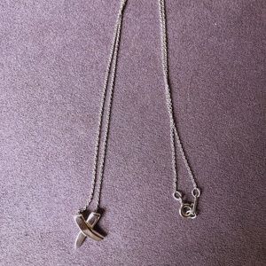 Tiffany & Co Paloma Picasso “Graffiti X” Kiss Necklace